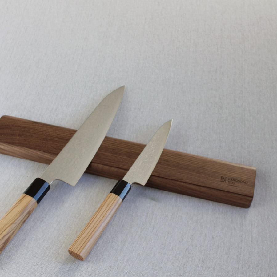 40 cm magnetisk knivlist i akacie med to køkkenknive