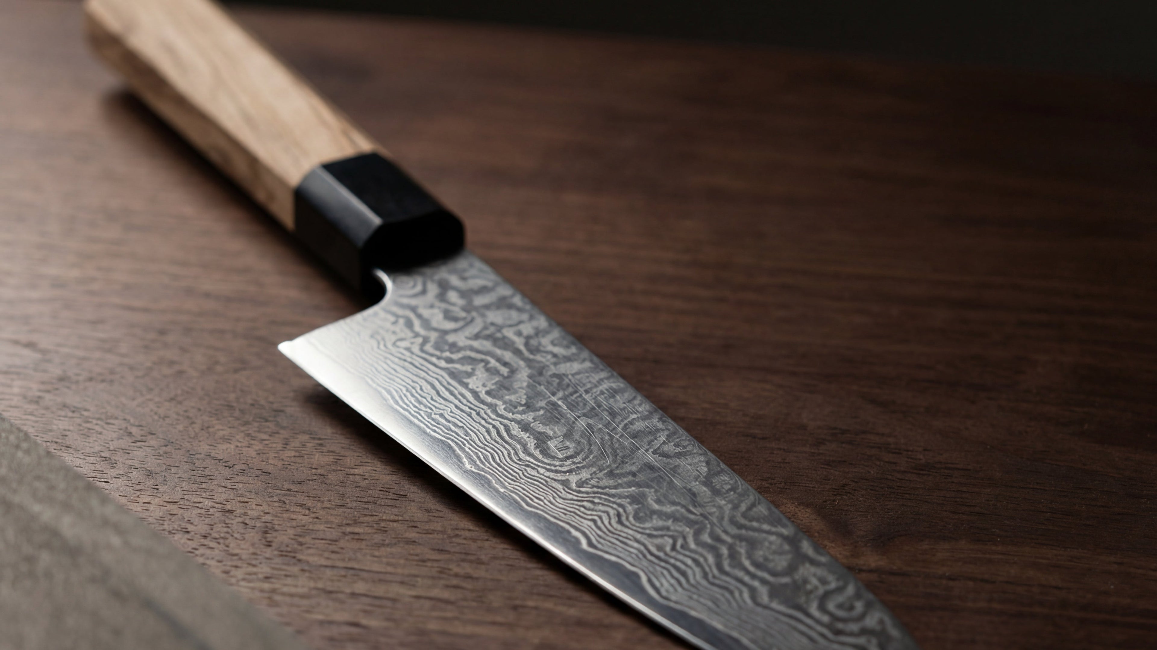 slider image slider_item_yhnD4q